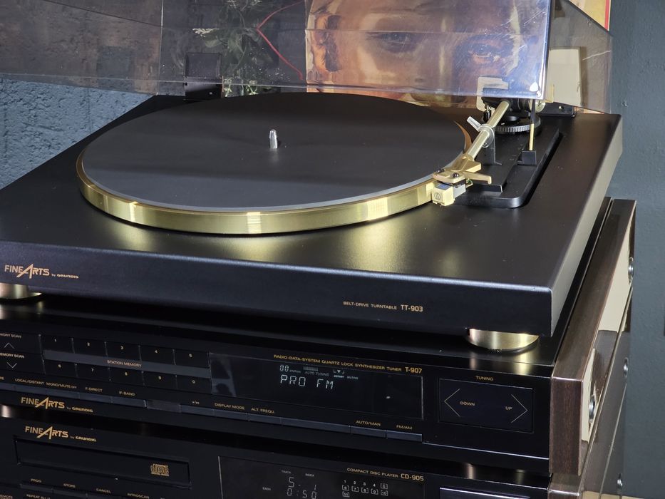 Linie audio FINEARTS amplificator A-905, deck CT-905, cd player CD-905, tuner T-907, pickup  TT-903, laterale lemn, premium hifi