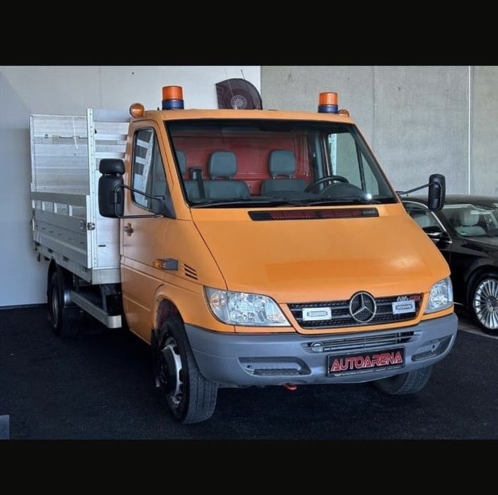 Mercedes sprinter model 616 original 3.5 t și cârlig omologat la 3.5