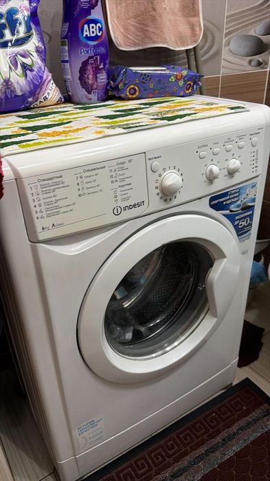 Продам стиральную машинку индезит за 60 тысяч тенге