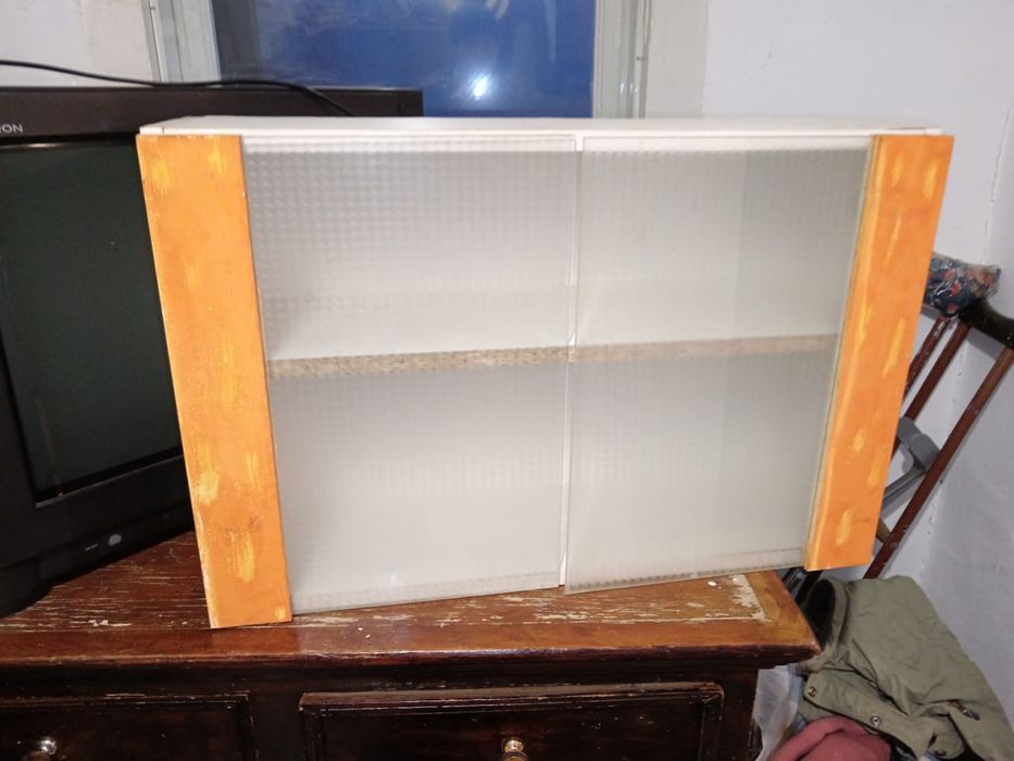 шкафчик небольшой