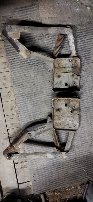 Амортизаторы капота газ 53 -52