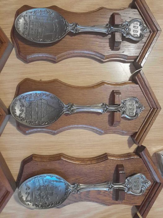 Калаени лъжици за стена от 1983до2010г..