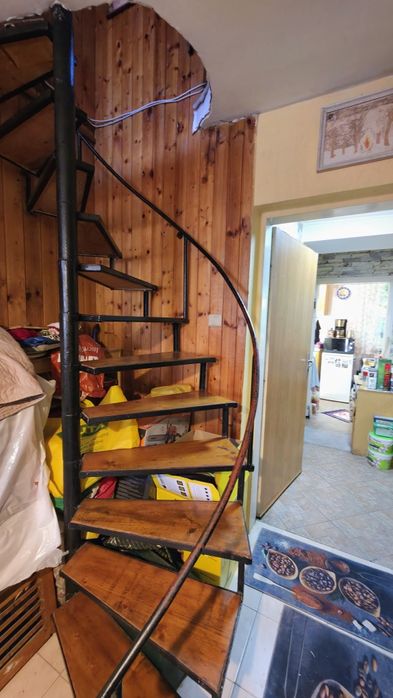 Продава се ВИЛА в село Кладница, община Перник.