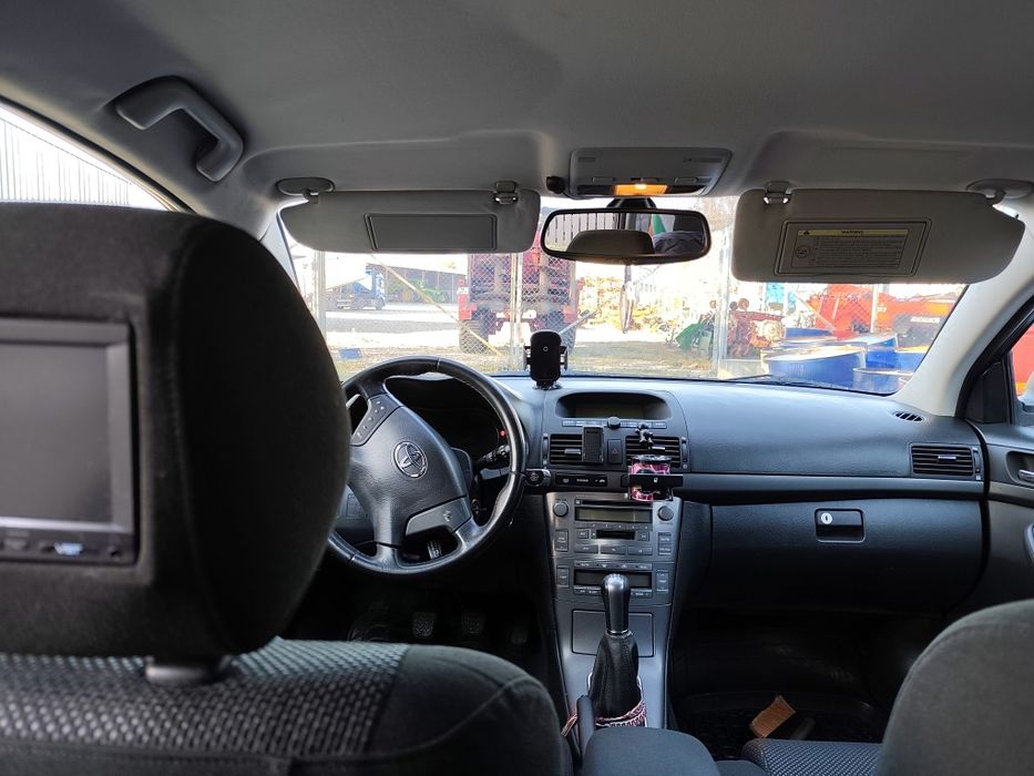 Toyota Avensis T25