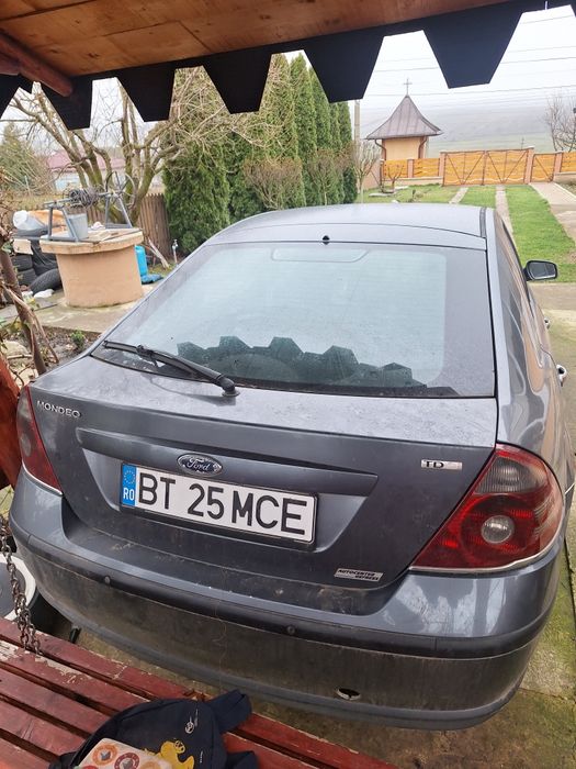 Vând sau dezmembrez Ford Mondeo cu catalizator pe el