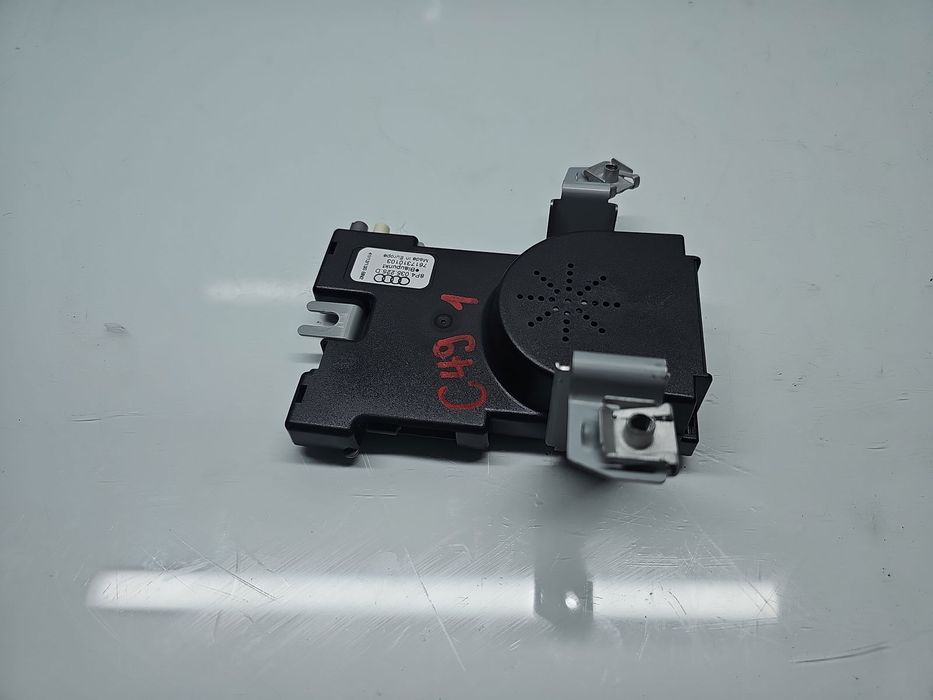 Amplificator antena AUDI A3 Sportback (8PA) [Fabr 2004-2013] Facelift