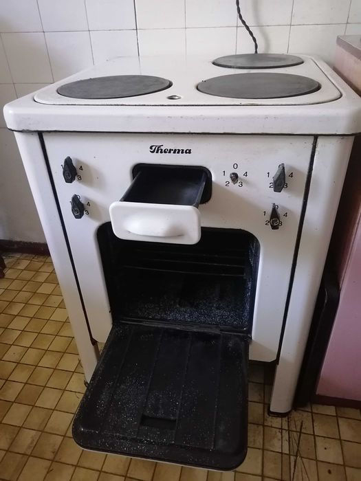 Ретро готварска печка