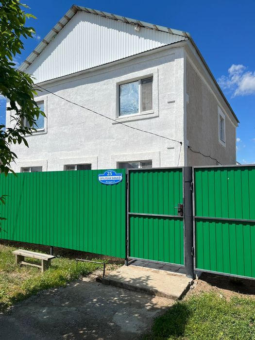 Продам дом двух этажный или обменяю на квартиру в центре