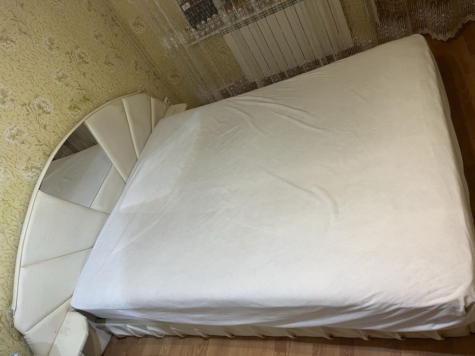 продажа кровать 160 на 220