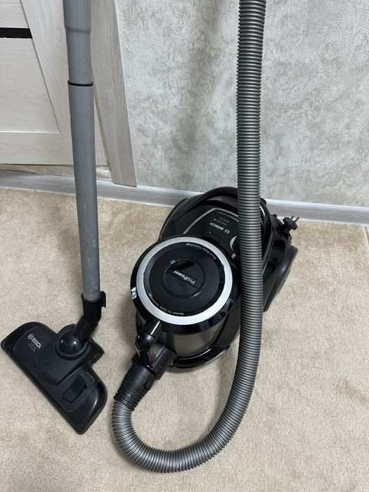 Пылесос Bosch ideal тянет отлично