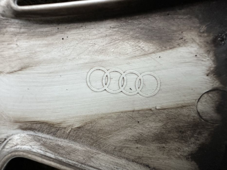 Set capace 16 inch Audi