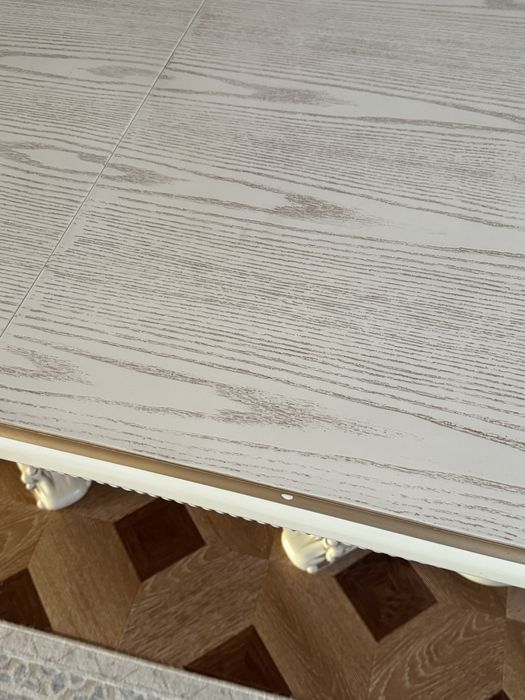 Срочно продается стол