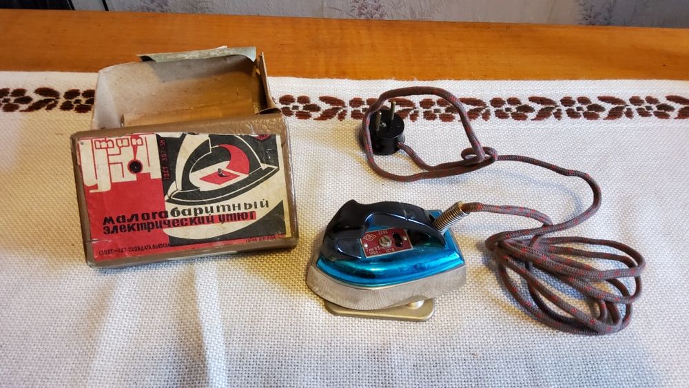 Мини съветска ютия