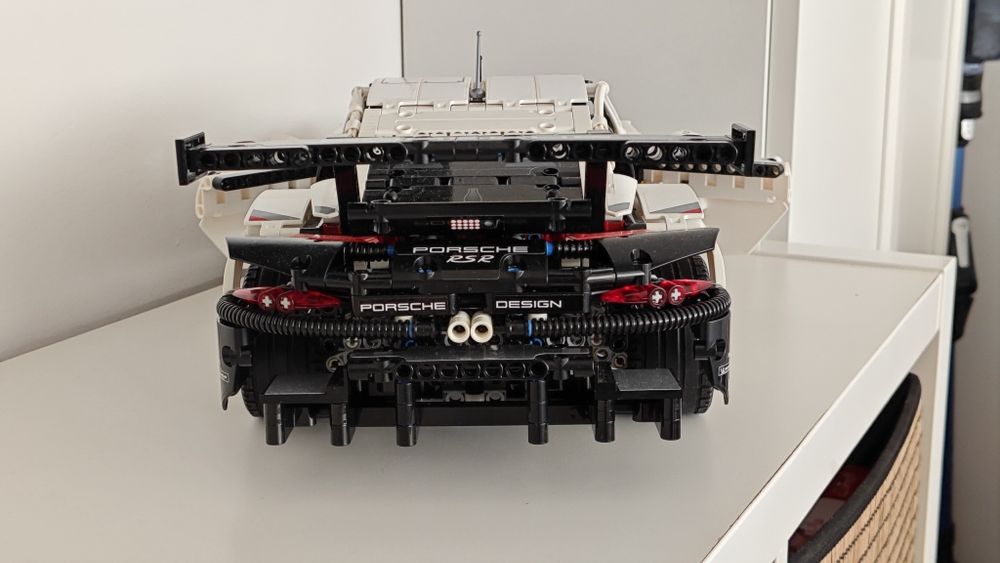 Lego Technic Porsche 911 RSR