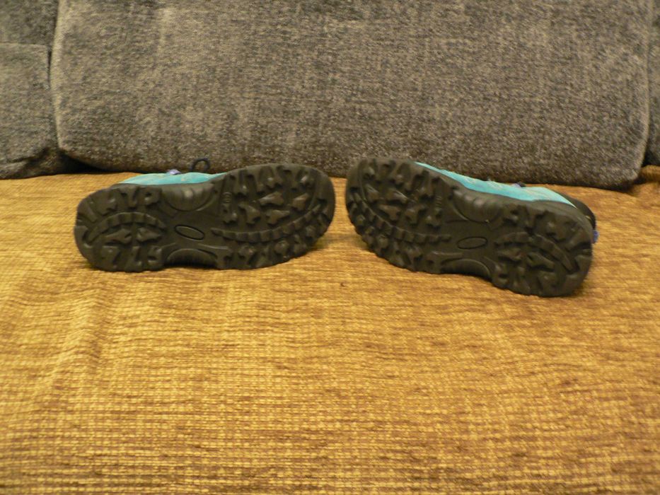 туристически обувки