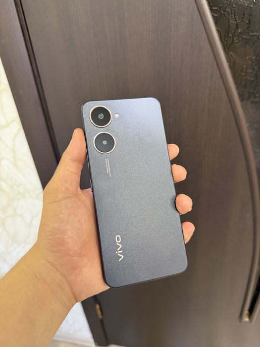 продам недорогой андроид VIVO V03