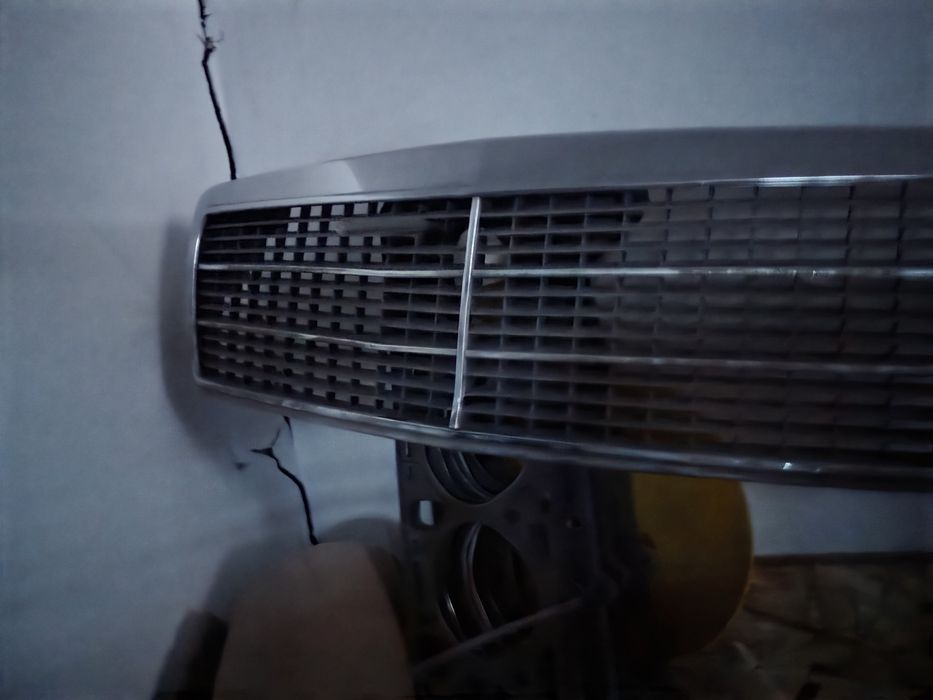 Решётка на w210 е класс