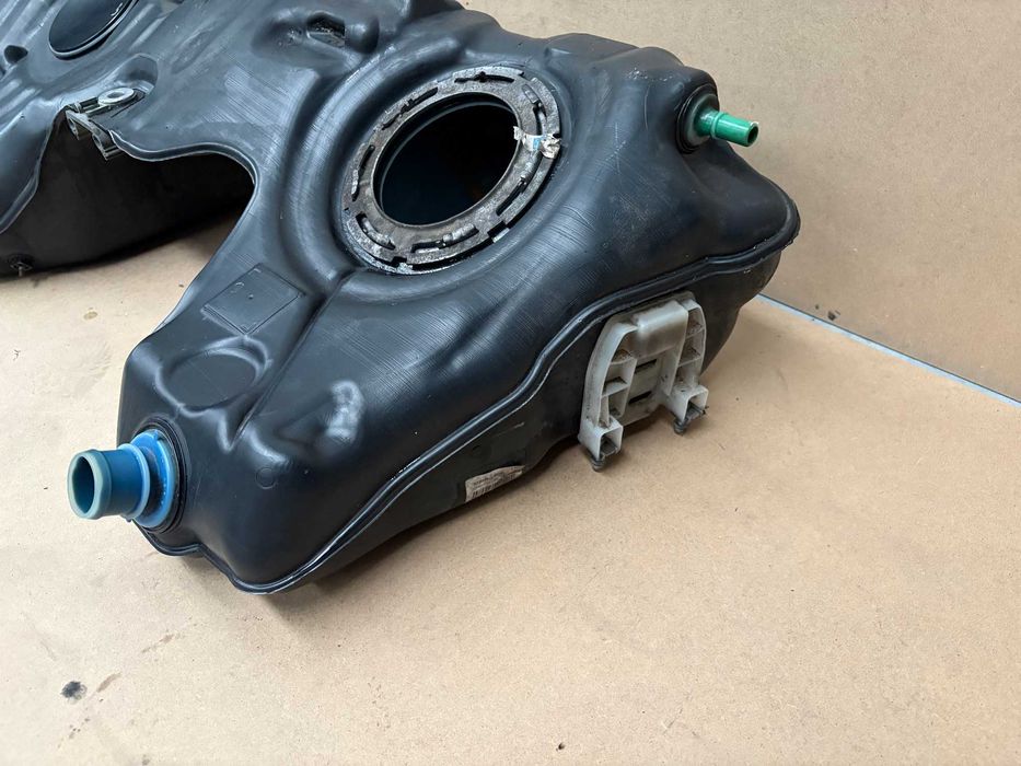 Резервоар БМВ Ф30 Ф31 Ф32 М3 Ф80 М4 Ф82 Бензин