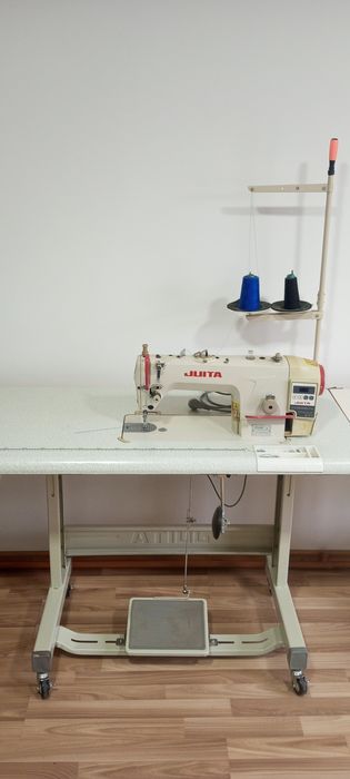 Продаються швеиные машинки. Прямо строчку. Оверлог. Ришма.