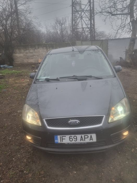 Ford C-MAX model Ghia