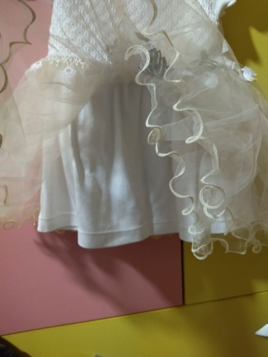 Официална рокля.