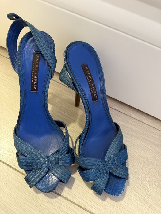 Туфли на каблуках