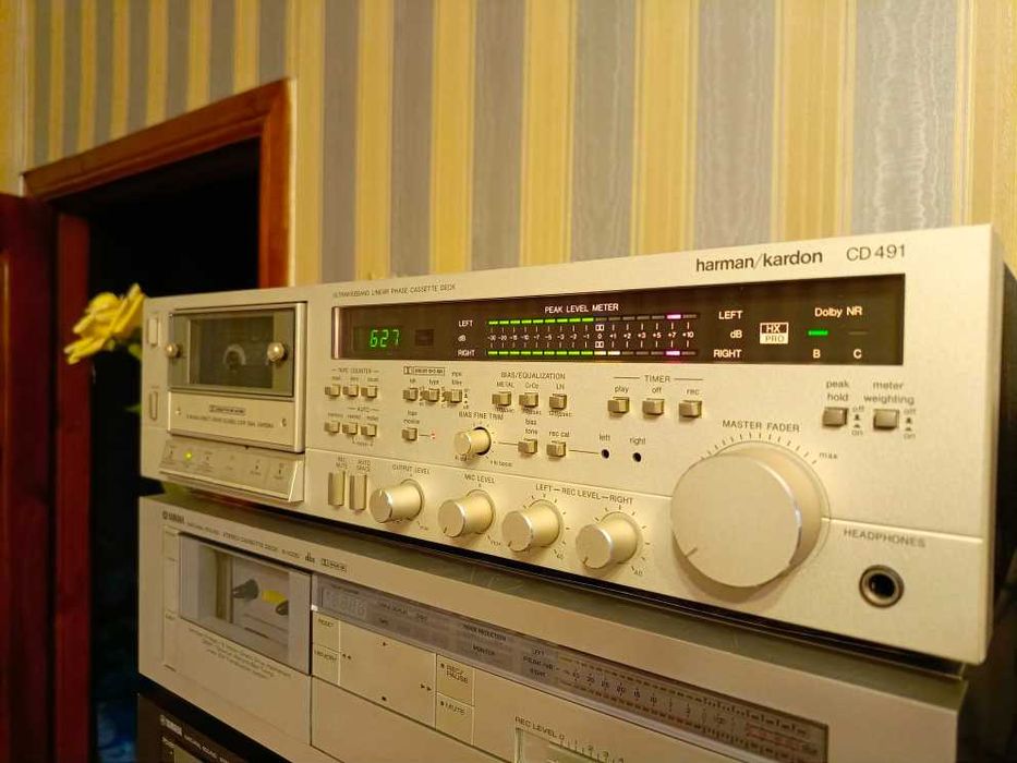 Магнитофон-приставка Harman Kardon CD491
