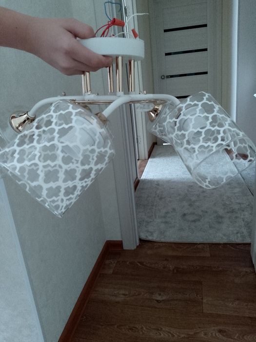Продам люстры. КШТ