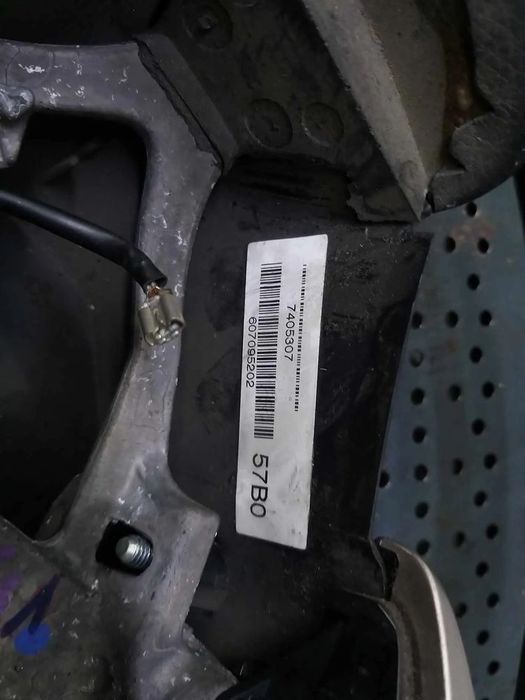 Volan piele in 3 spite cu comenzi toyota auris e15 607095202