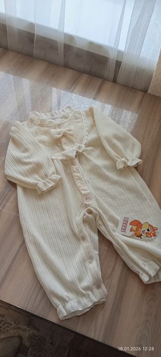 Вещи на девочку от 6 мес