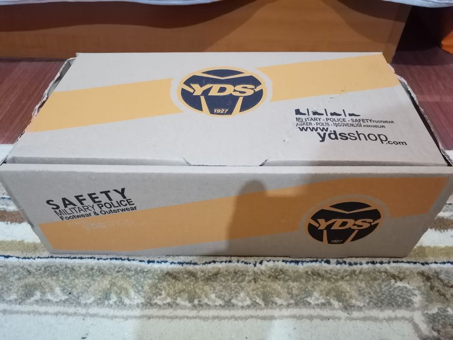 Летни работни обувки с метално бомбе