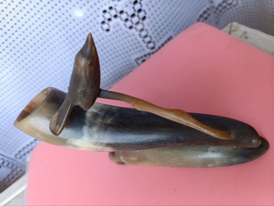 Сувенир Птичка на ветке ( кость СССР )