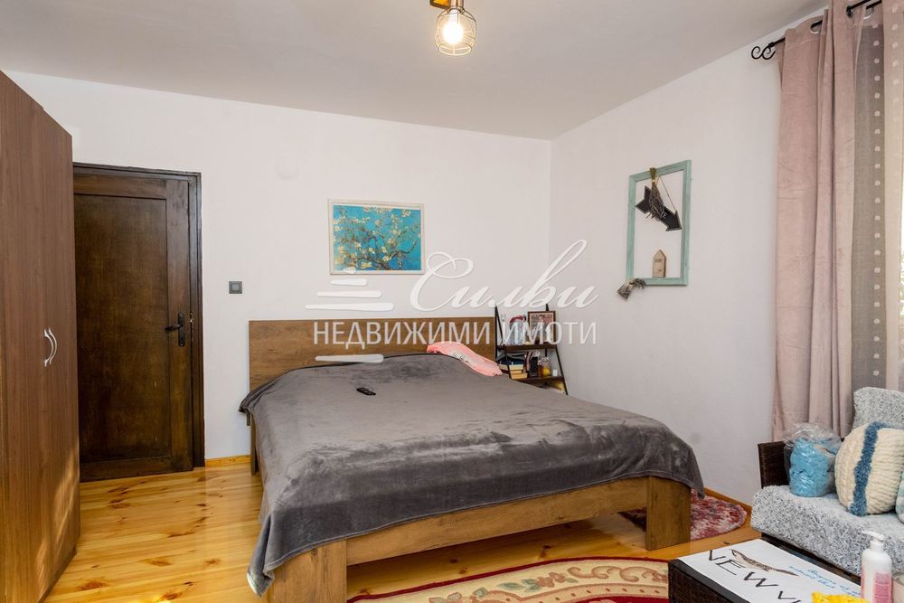 Продава се Етаж от къща в Шумен, Център - 137 кв.м за 1296 €/кв.м - Снимка #8