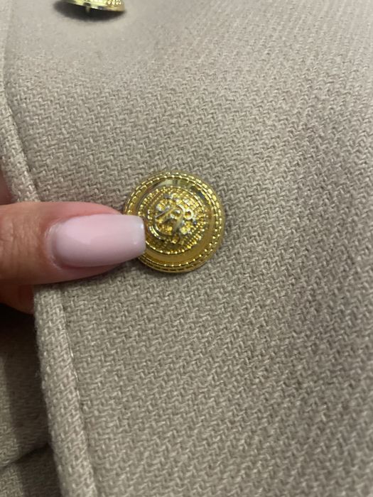 Zara бежово дамско палто