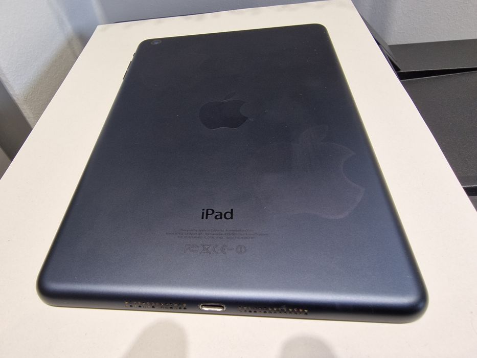 Ipad mini за части