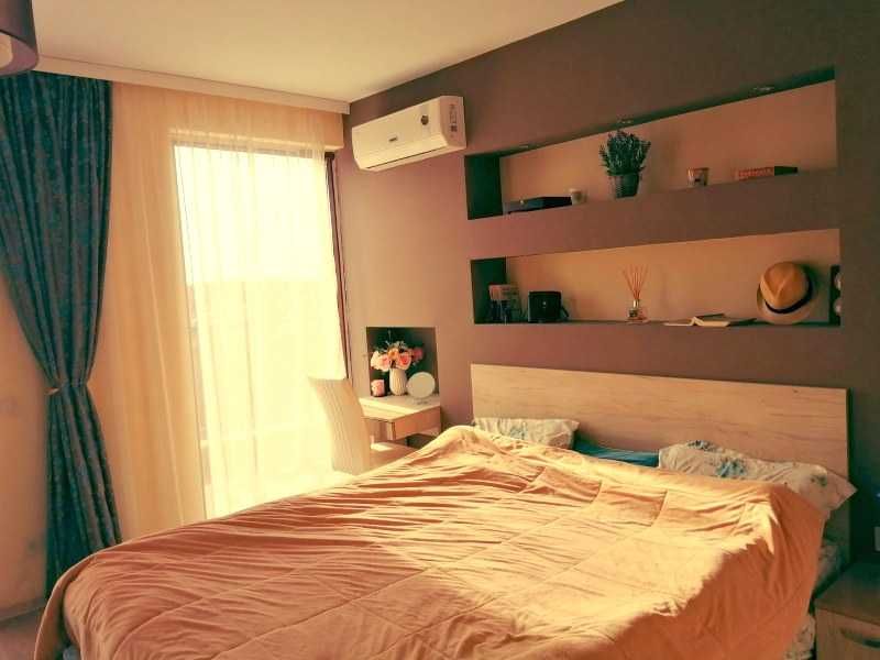 Продава се Тристаен апартамент в Поморие - 246 кв.м за 1057 €/кв.м - Снимка #1