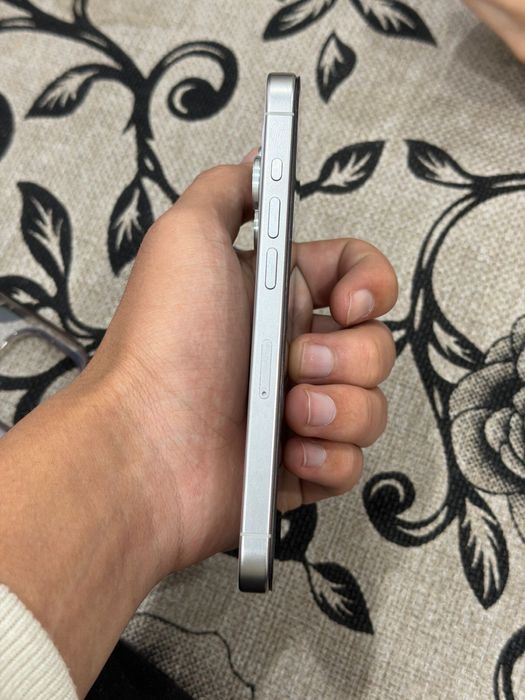 Iphone 15 pro lphone