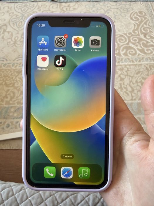 iPhone 11 128GB в отличном состояний