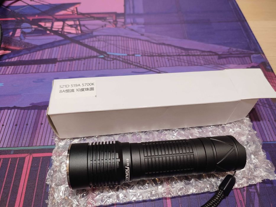 Convoy S21D с Nichia 4x 519A 5700K, 2600 лумена, 8A buck driver