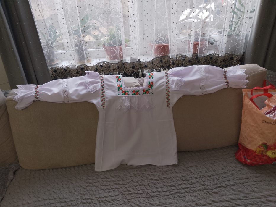 Ie costum national maramures