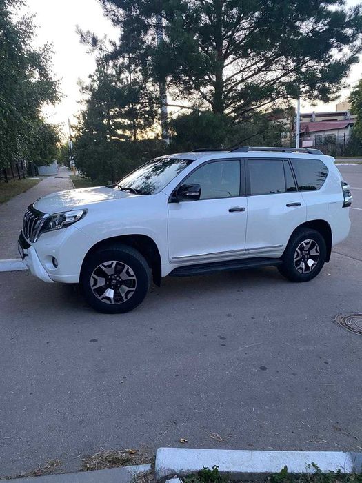 Toyota Land Cruiser Prado 2014 г.