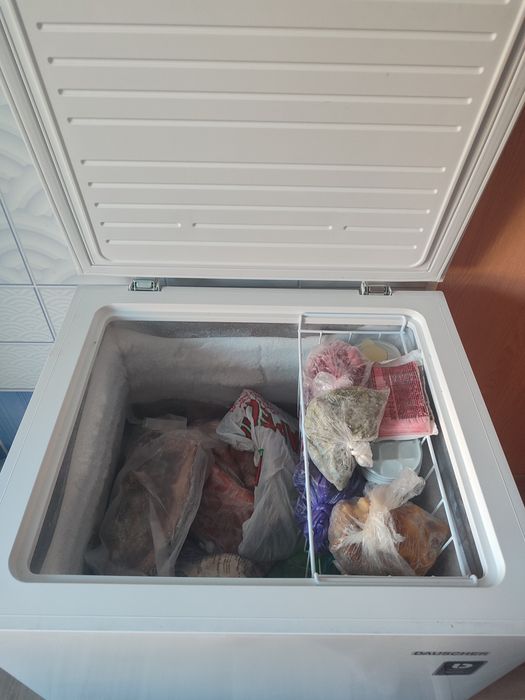 Продам морозильную камеру.