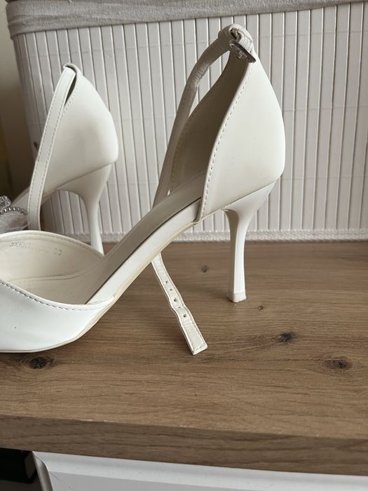 Pantofi eleganti de nunta (de gala)