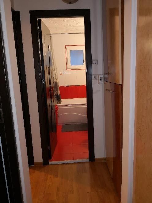 Apartament de închiriat