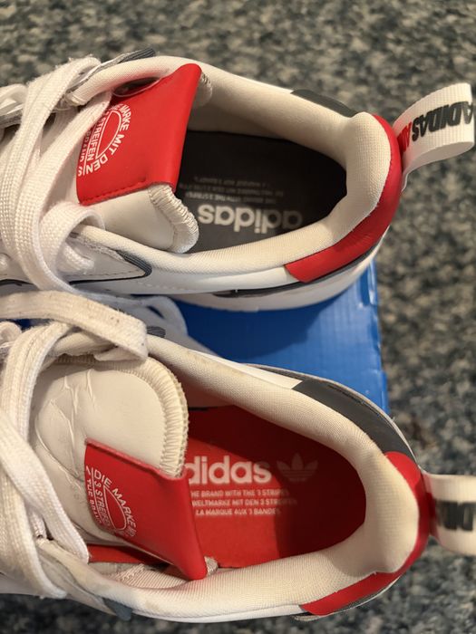 Маратонки adidas Originals