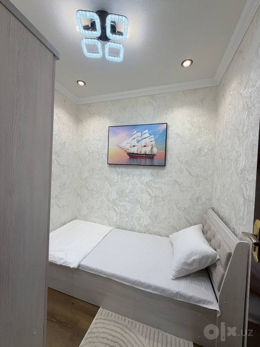 Продаётся Квартира метро Мирзо Улугбек 5Комнт