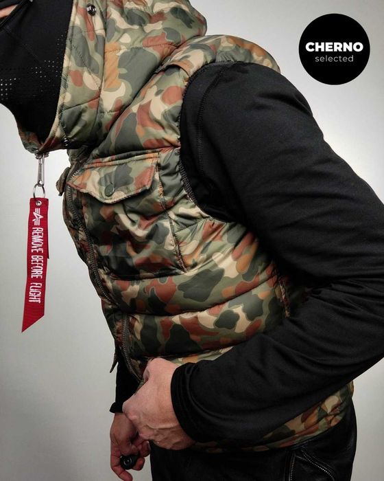 Камуфлажен елек с качулка ALPHA INDUSTRIES Camouflage Field Vest - L•M