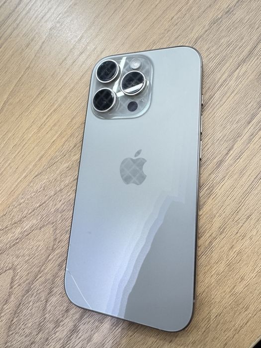 iPhone 16 pro 128 gb