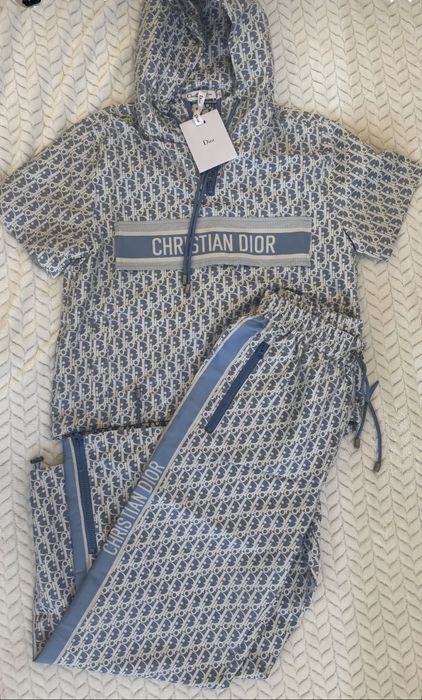 Дамски дрехи Dior