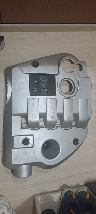 Капак за ауди а4 б6 1,9 tdi